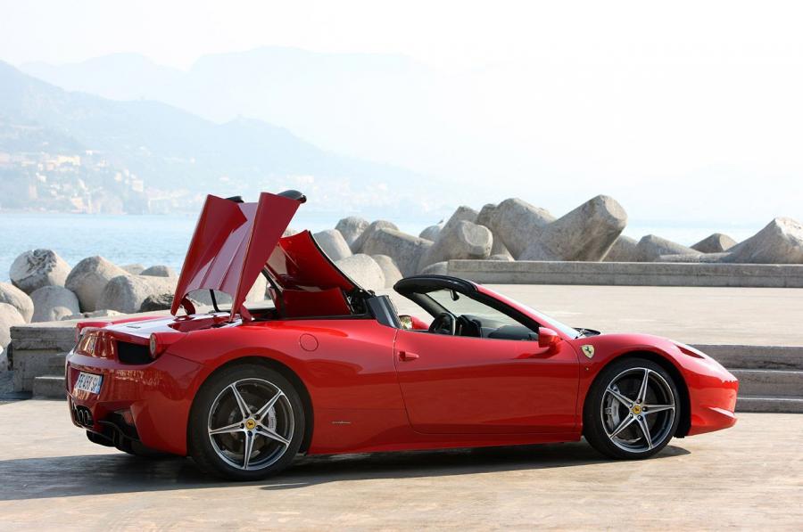  Ferrari 458 Spider 2012 года  (фото 129 из 136)